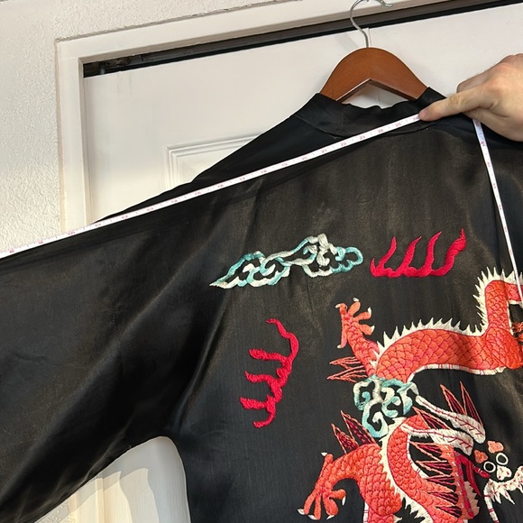 Black Satin Embroidered Chinese Dragon Robe *Amazing* - Unisex. - Picture 14 of 14
